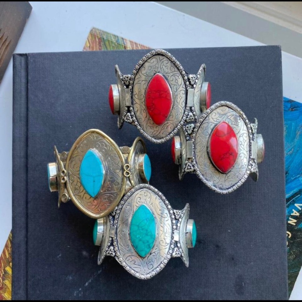 Cuff bracelet
